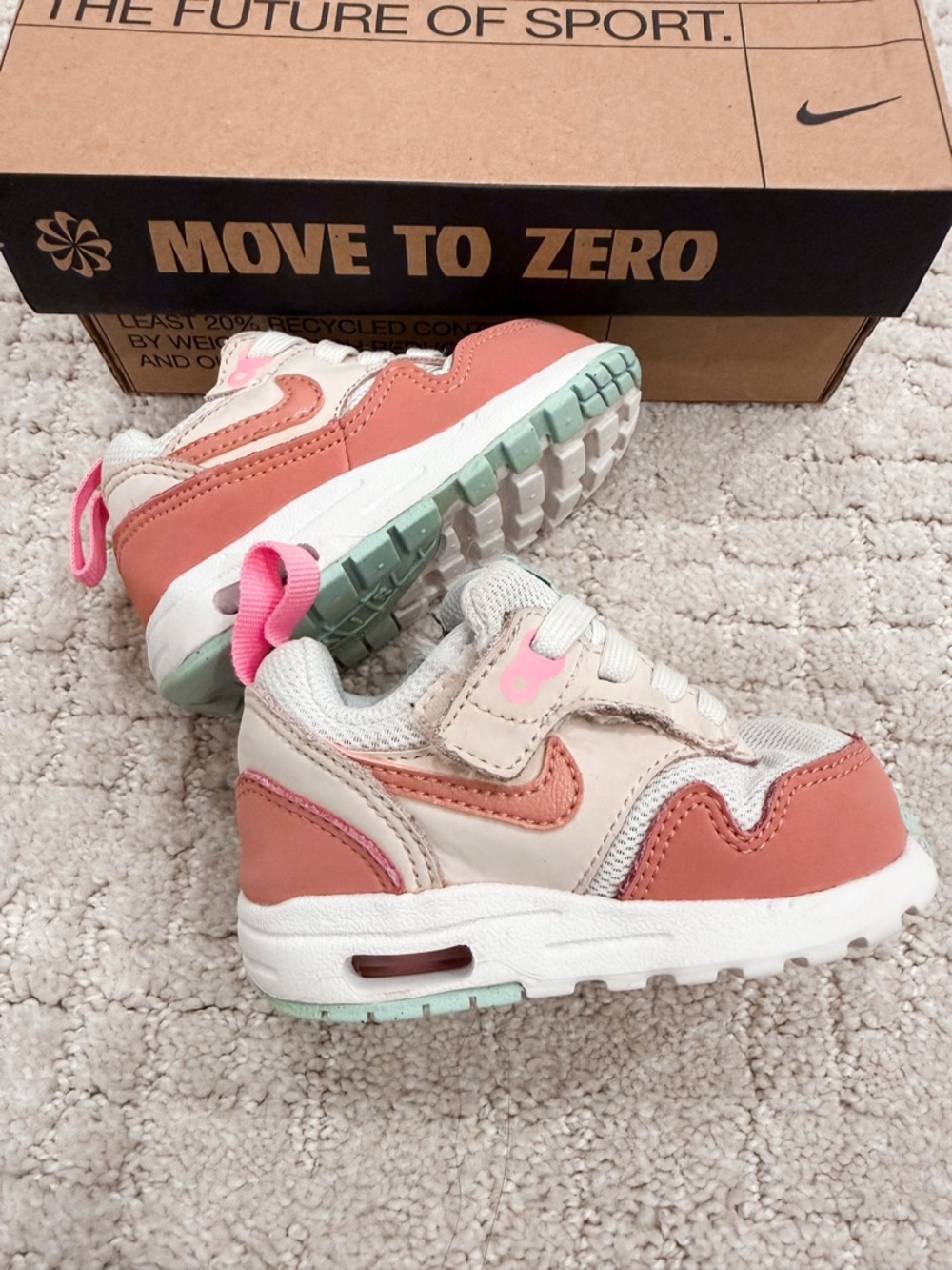 Nike Kids Coral, Cream & Mint Low-Top Sneakers